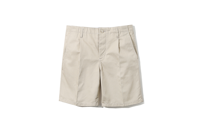 [유니폼브릿지] herringbone one tuck chino shorts (베이지)